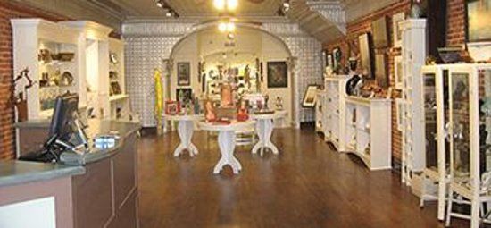 Outside the Lines Art Gallery Galena